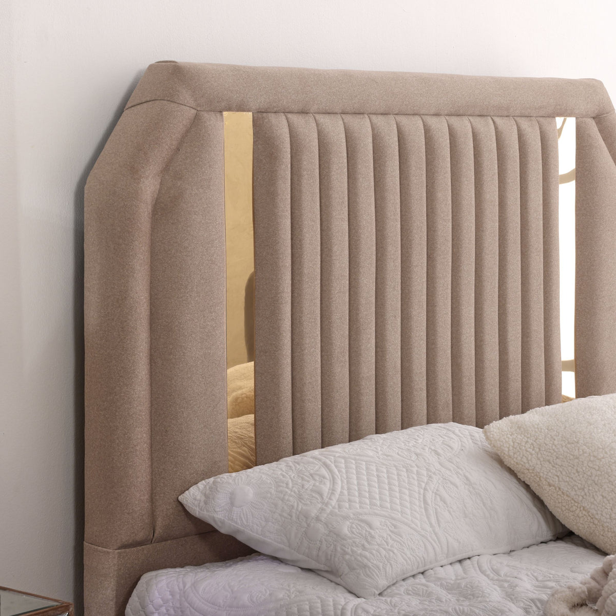 Belle Bed