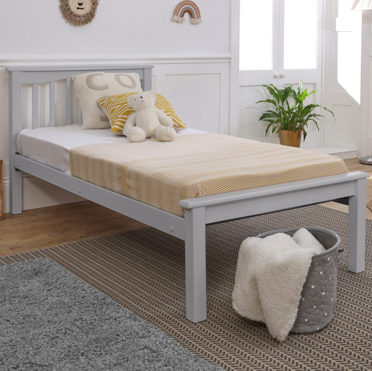 Sandra Bed - Grey
