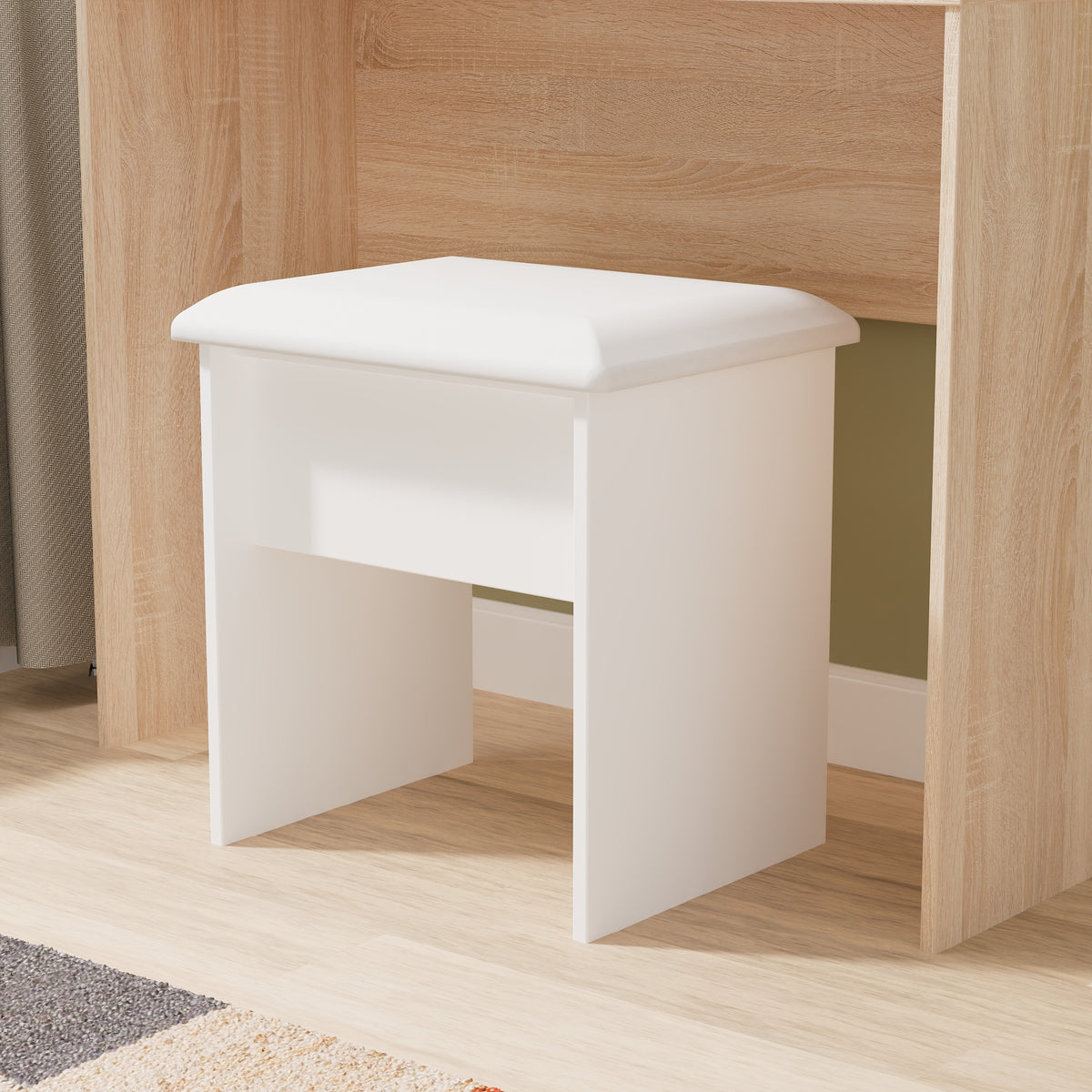 Warwick Stool